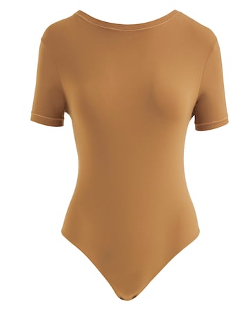 MAGISCULPT Light Control Smoothing T-Shirt Bodysuit
