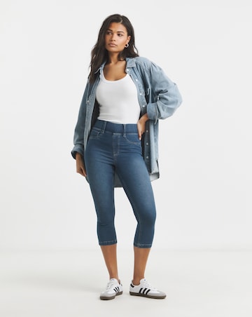 Simply Be Mid Wash Pull On Capri Jegging