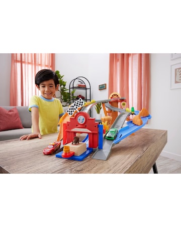 Disney & Pixar Cars Radiator Springs Race & Rescue Playset