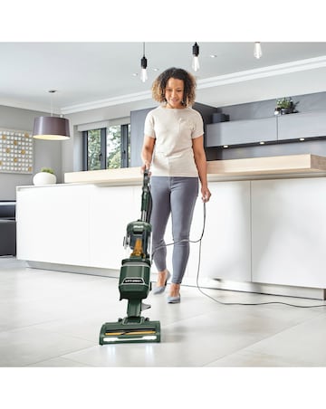 Shark Anti Hair Wrap Upright Vacuum Cleaner with Lift-Away Pet Model NZ691UKT