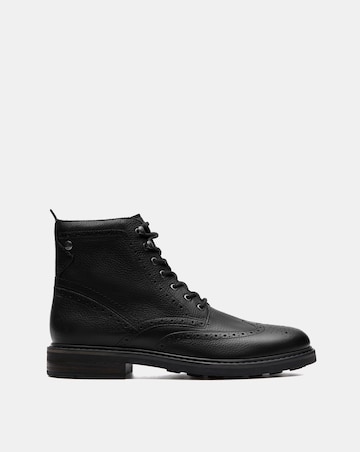 Clarks Newford Lacebt Boots - Black Leather