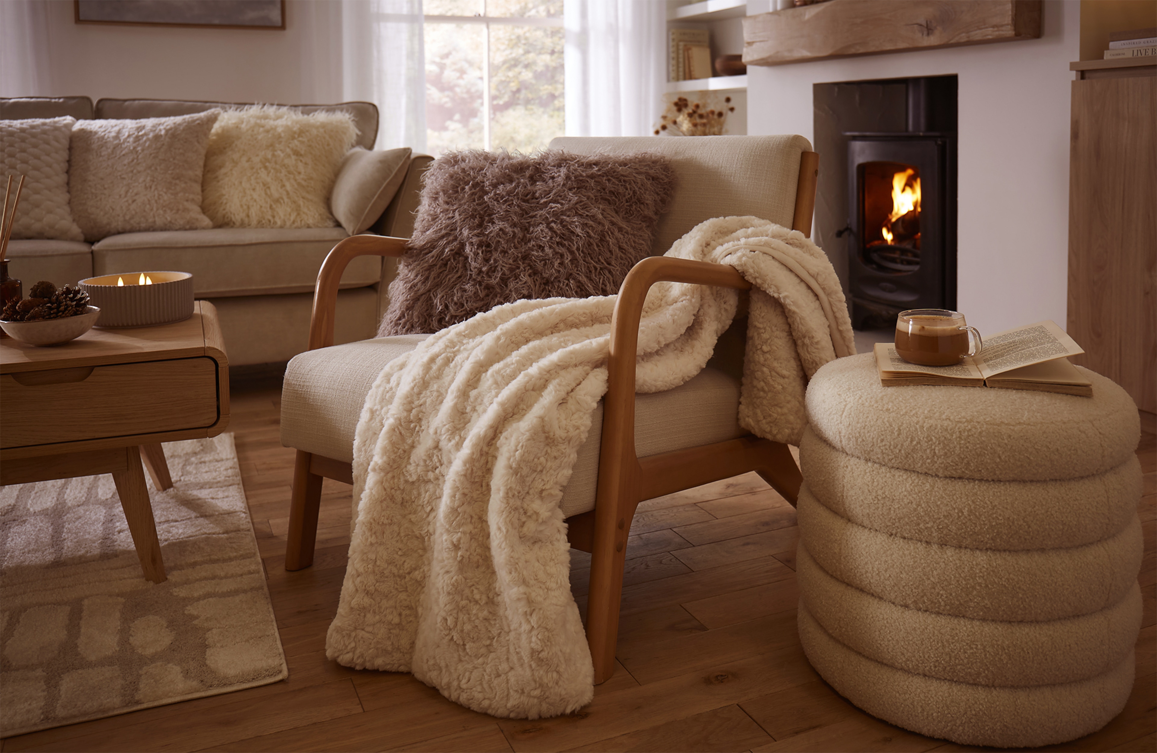 A cosy living room set up.