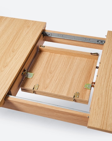 Julipa Ashford Extending Dining Table with 6 Everly Chairs