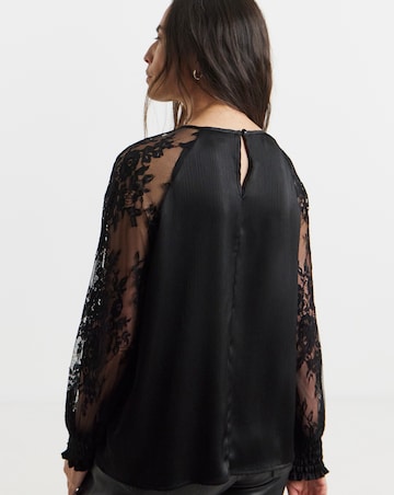 Lace Sleeve Raglan Blouse