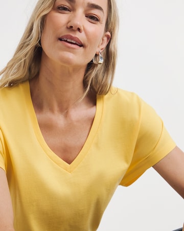 V-Neck Short Sleeve T-Shirt