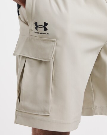 Under Armour Vibe Woven Cargo Shorts