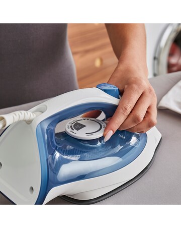 Morphy Richards 300401 Light Glide 100 Steam Iron