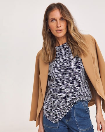 Longline Short Sleeve Curved Hem Top