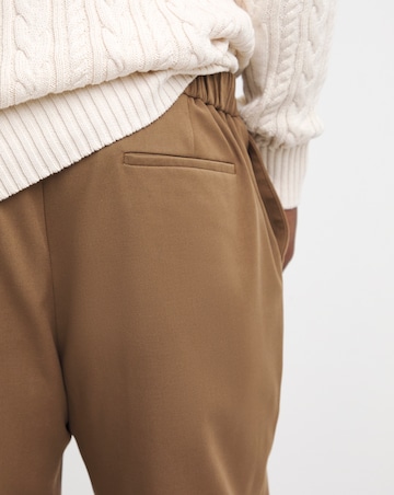 Tailored Pleat Taper Trouser