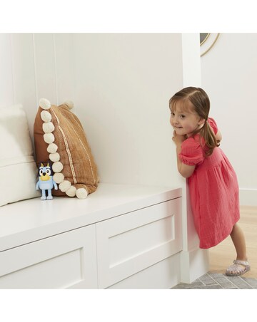 Bluey Hide & Seek Game