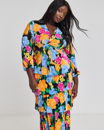 Floral Print Tiered Plisse Midi Dress