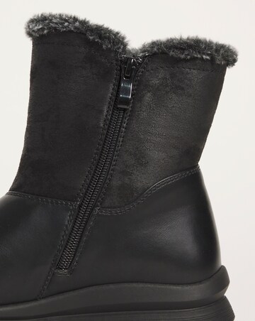 Cushion Walk Casual Boot with Side Zip E Fit