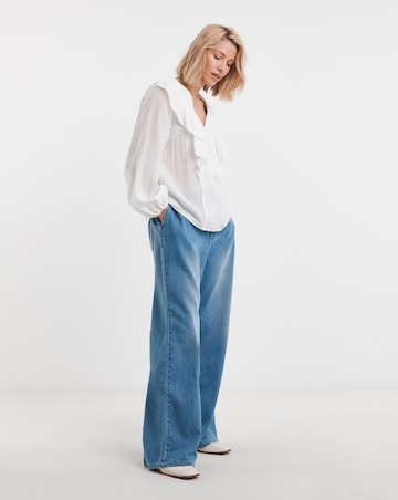 Large Collar Detail Blouse