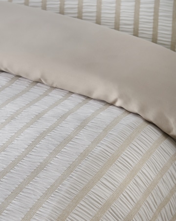 Catherine Lansfield So Soft Seersucker Stripe Duvet Cover Set