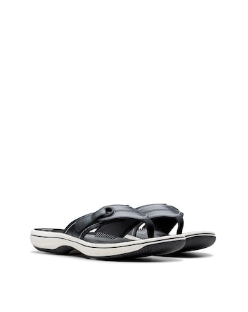 Clarks Brinkley Sea Flip Flop Sandal Standard Fit