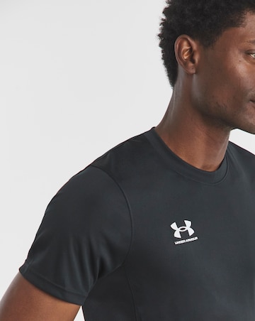 Under Armour Challenger Short Sleeve T-Shirt