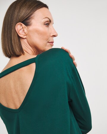 Cut Out Long Sleeved Longline Top