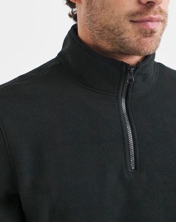 Black 1/4 Zip Up Fleece