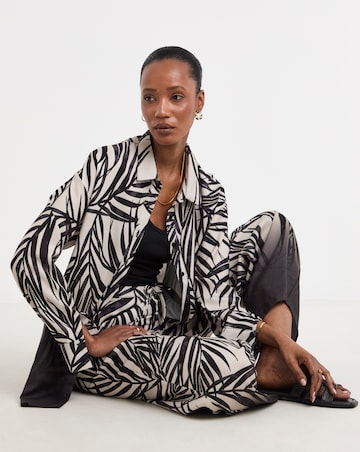 Printed Textured Long Sleeve Shirt