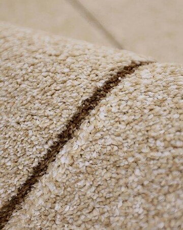 Sara Carved Triangle Rug