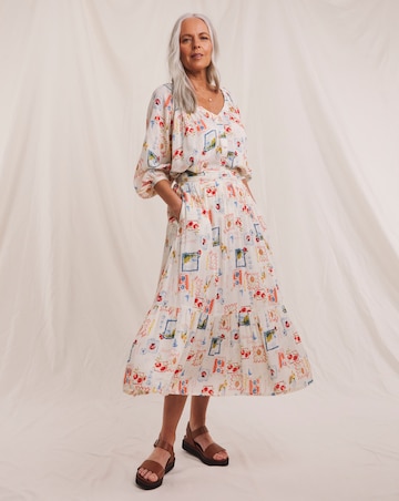 Julipa Postcard Print Textured Crinkle Midi Skirt