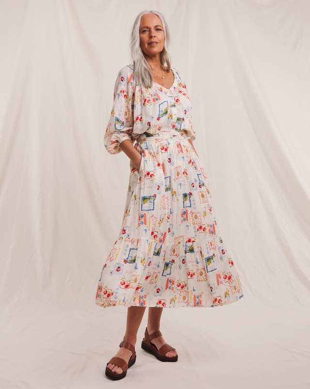 Julipa Postcard Print Textured Crinkle Midi Skirt