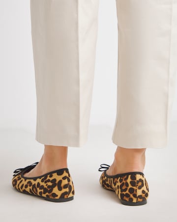 Simply Be Abundance Classic Bow Ballerina Shoes - Extra Wide Fit (EEE)