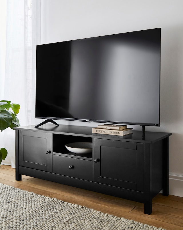 Bosworth TV Unit With 2 Cupboards And Drawer