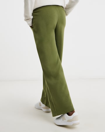 Wide Leg Jogger