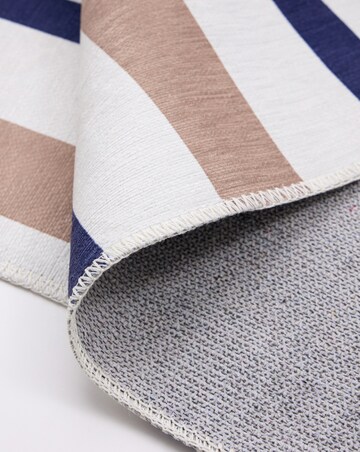 Coastal Stripe Washable Easy-Care Rug