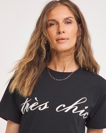 Tres Chic Pearl Graphic Short Sleeve T-Shirt