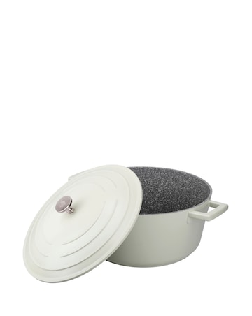 MasterClass Cast Aluminium Mint 28cm Casserole Dish - 5 Litre