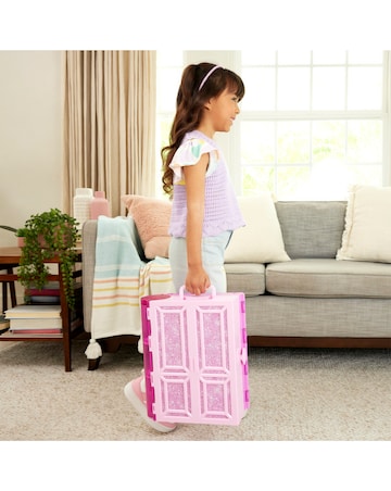 Barbie Dream Closet Doll, Playset and Accessories