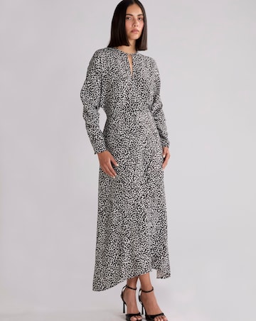 Ro&Zo Leopard Print Satin Batwing Sleeve Midaxi Dress