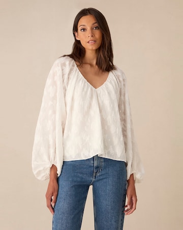 Ro&Zo White Leopard Jacquard Balloon Sleeve Top