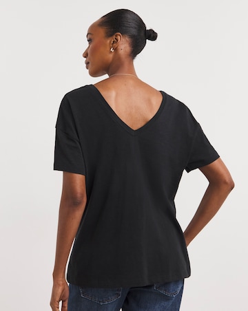 V Front V Back Short Sleeve T-Shirt