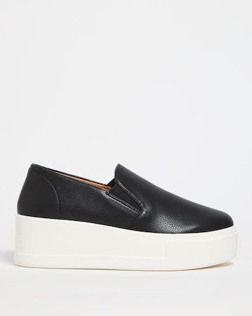 Twin Gusset Flatform Trainer - Wide Fit (E)