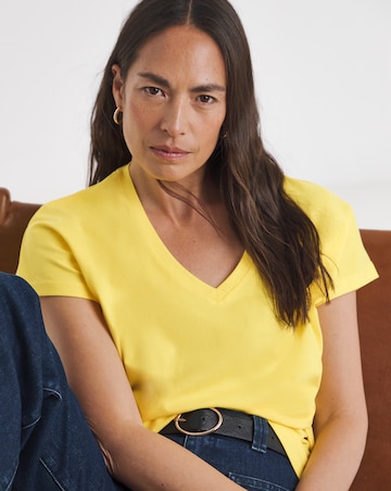 V-Neck Short Sleeve T-Shirt