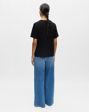 Object Short Sleeve T-shirt