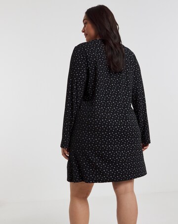 Pretty Lounge 'The Nightshirt' Length 32 Inches