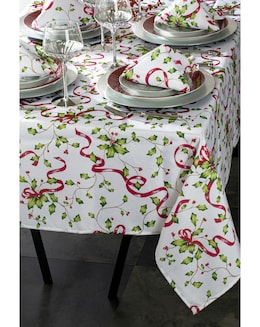 Waterside 9 Piece Holly Tablecloth &amp; Napkin Set