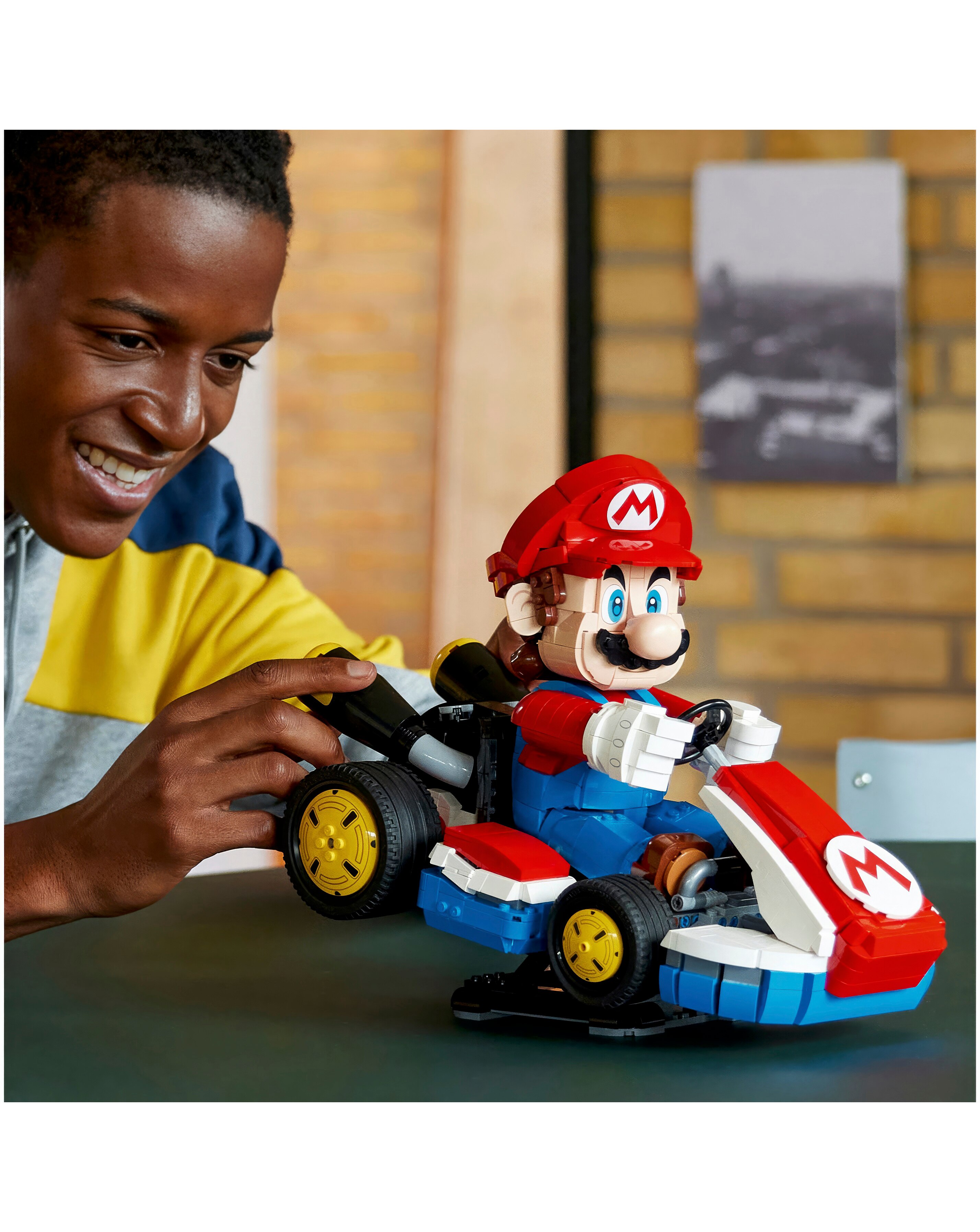 LEGO Super Mario: Mario Kart - Mario & Standard Kart 72037 | JD