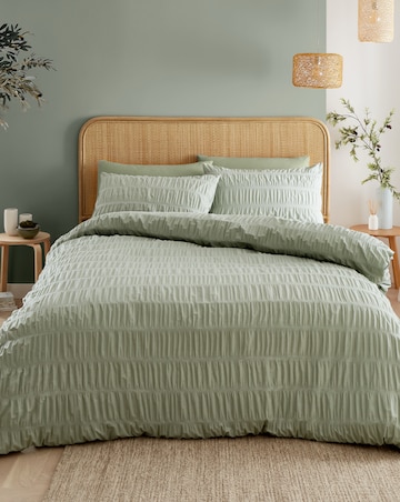 Catherine Lansfield Seersucker Duvet Cover Set