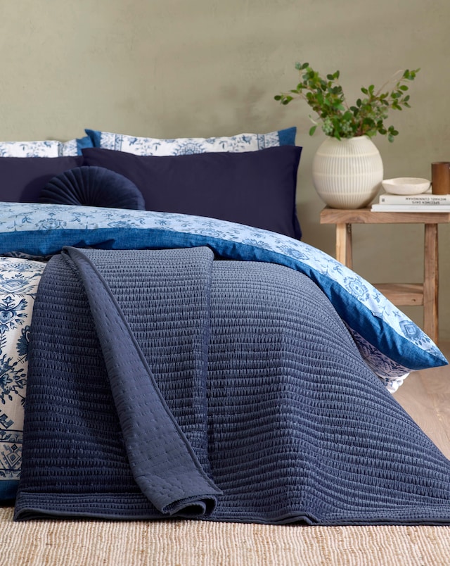 Catherine Lansfield Velvet Pinsonic Bedspread
