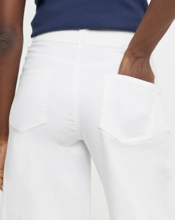 24/7 White Wide Crop Jeans