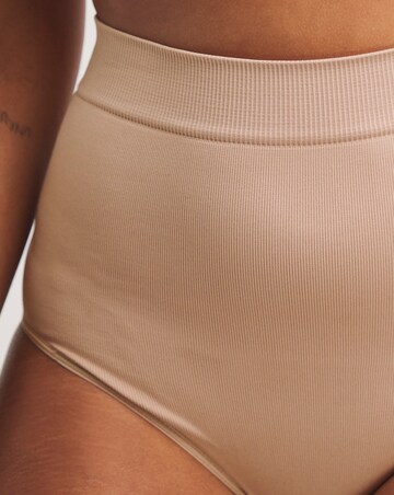 MAGISCULPT Medium Tummy Control Seamfree High Waist Brief Almond