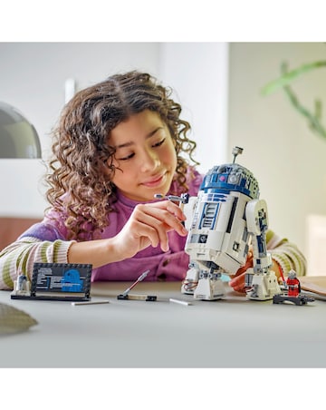 LEGO Star Wars R2-D2 Set 75379