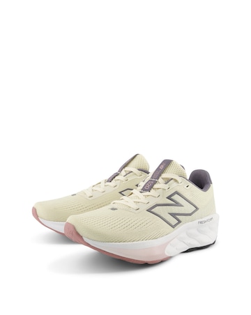 New Balance 520 Trainers