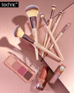 Technic Nude Eye, Lip Set &amp; Brush Bundle
