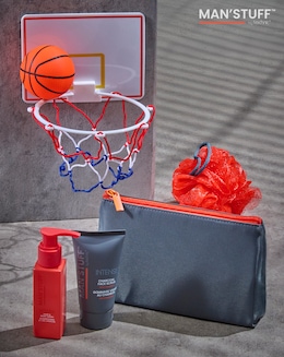 Man's Stuff Wash Bag &amp; free travel game